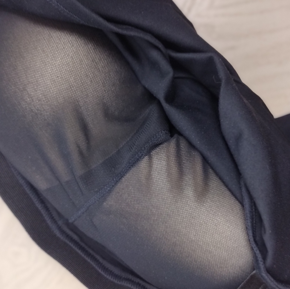 NWOT Black Long Sleeve Crop Top - Picture 6 of 7
